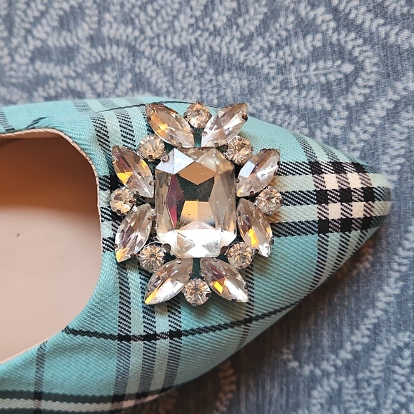 Plaid Flats! - Picture 2 of 4